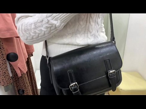 ❤️ Фитинг бөлмөсүндө жаш канчык FeralBerryди дилдо менен коомдук мастурбациялоо ❤️❌ Супер секс боюнча порно ky.teatroporno.ru ☑